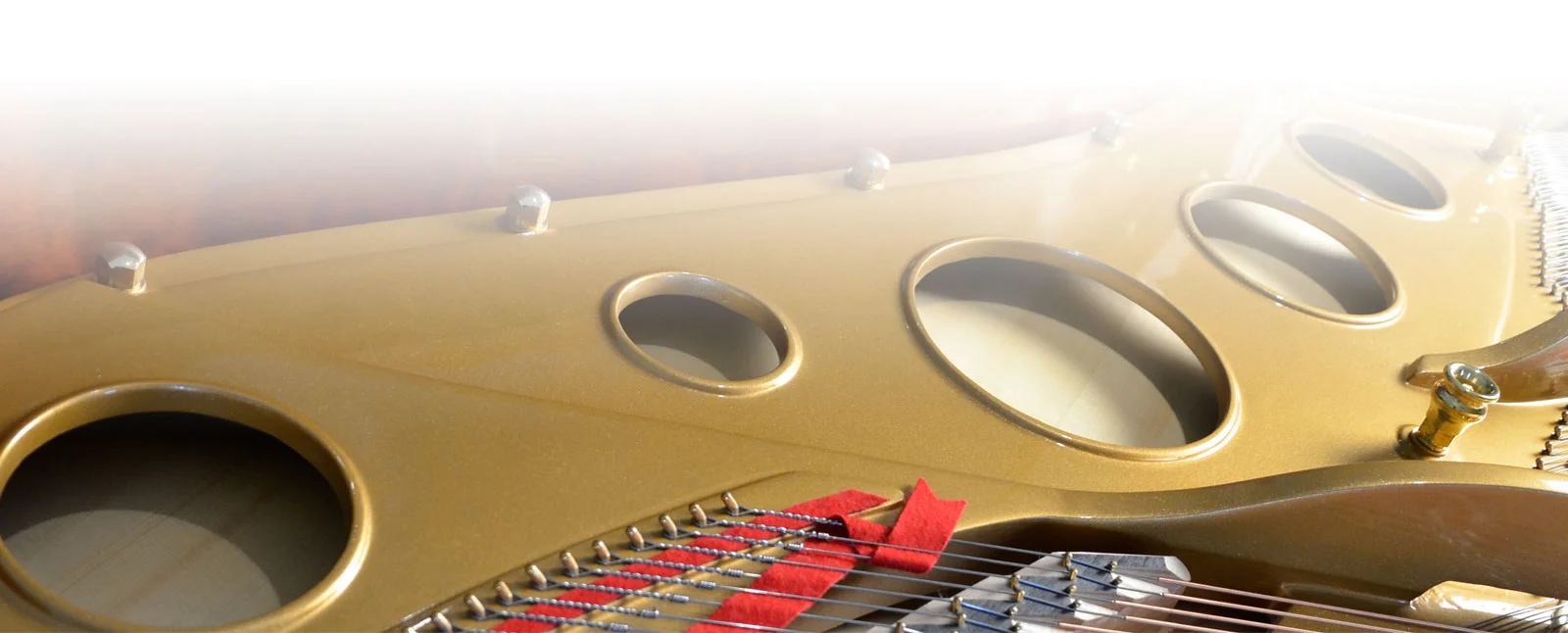 Grand Piano inside
